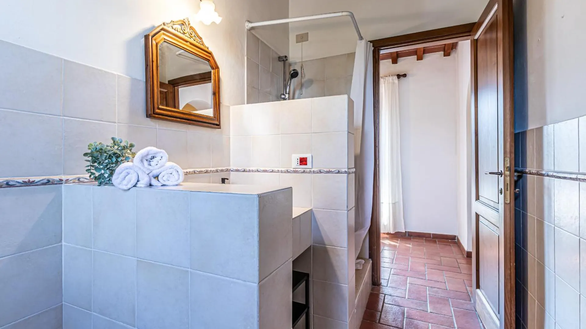 Roibooking Appartamento Butterfly Con Terrazza Arezzo 0*,